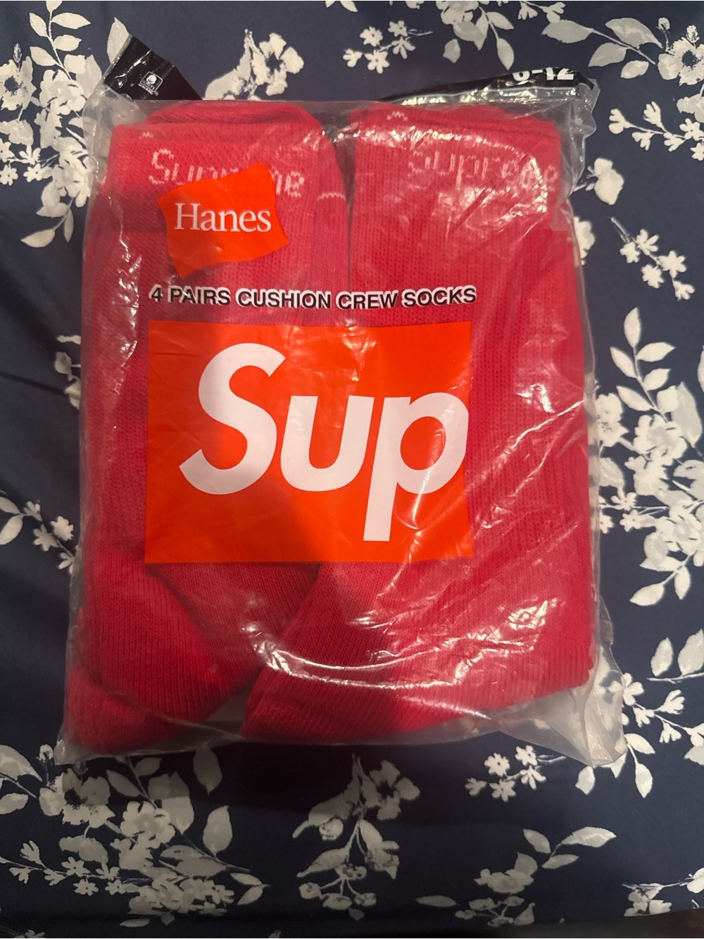 Supreme x Hanes Red Crew Cushion Socks - Pack